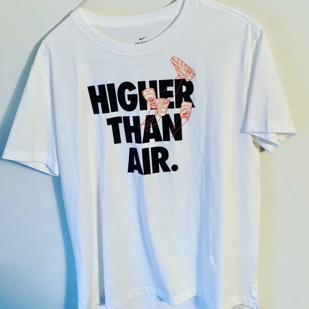 Women’s Nike Air Tee